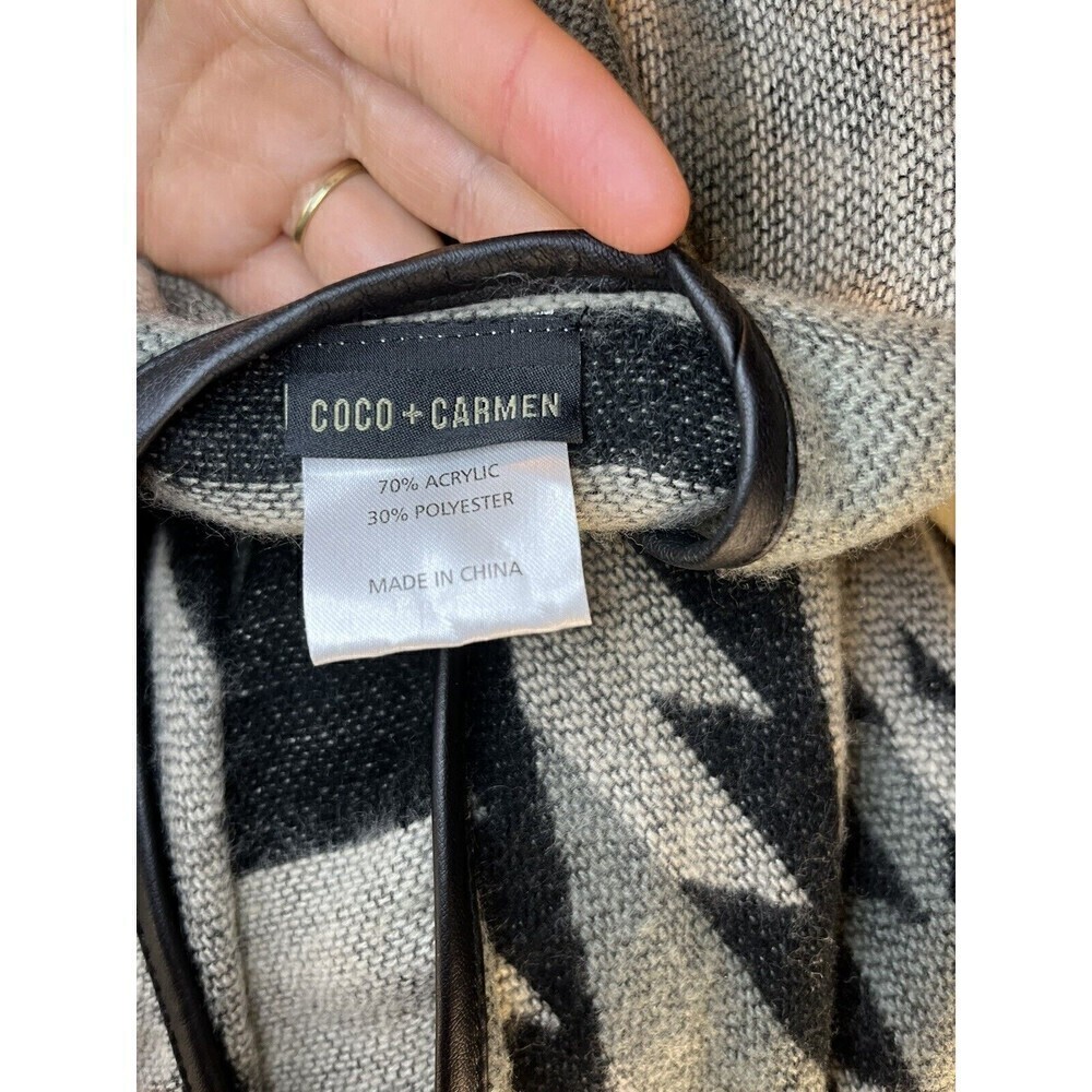 Coco and carmen cozy poncho wrap sweater Western Print OS - Picture 5 of 5